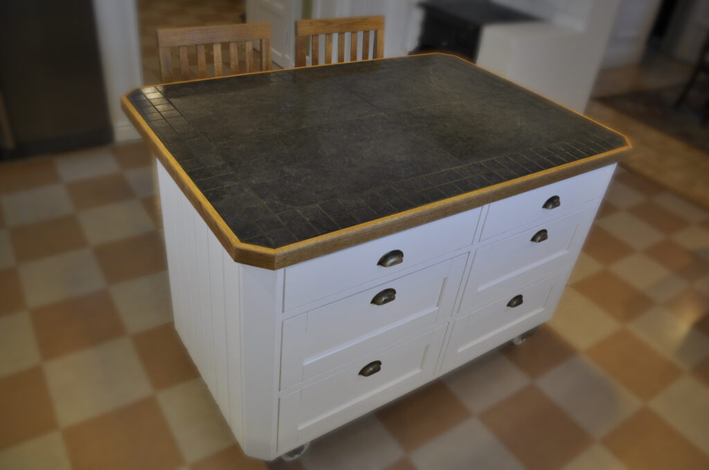 Kitchen island, drawers
